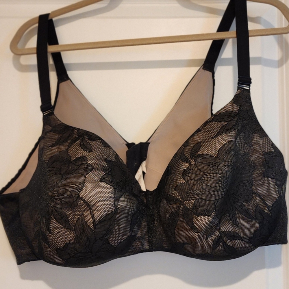 Cacique Black Floral Lace Bra Balconette 42DD Nude Lining Back Smoothing